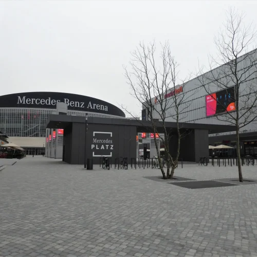 Friedrichshain_Mercedes-Platz-003